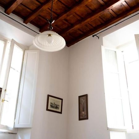 Edoardo'S Historic Apartment Рим Экстерьер фото